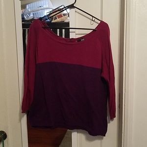 Color blocking light weight sweater